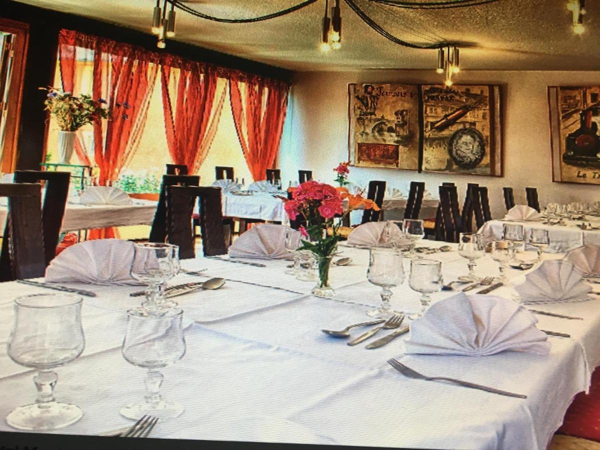 Hotel Morris Le Pont-de-Beauvoisin エクステリア 写真